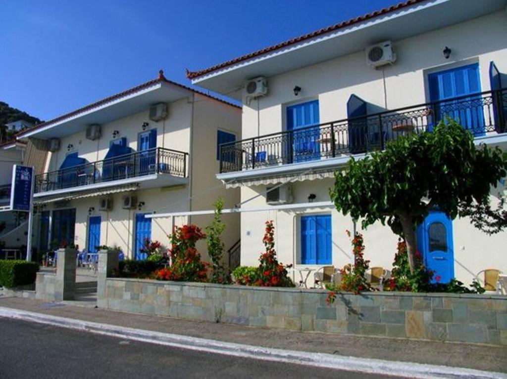 Apollon Hotel Tiros Bagian luar foto