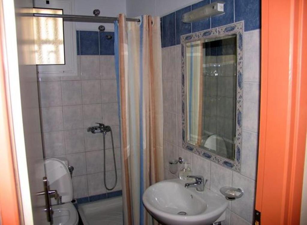 Apollon Hotel Tiros Bagian luar foto